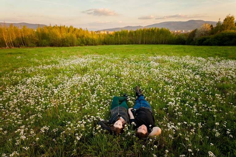 wiosenna sesja narzeczenska bielsko, sesja w kwitnacych kwiatach bielsko, sesja narzeczenska bielsko, sesje narzeczenskie bielsko, plener zareczynowy bielsko, sesja zareczyona bielsko, sesja narzeczenska w parku, plener narzeczenski w parku,sesje narzeczenskie slask, zdjecia narzeczenskie slask, sesja narzeczenska katowice, sesja zareczynowa slask, zdjecia zareczynowe slask, www.magiaobrazu.com, fotografia slubna slask, fotograf slubny krakow, zdjecia przedslubne slask, fotografia slubna slask, romantyczna sesja narzeczenska, engagement session, prewedding photosession,