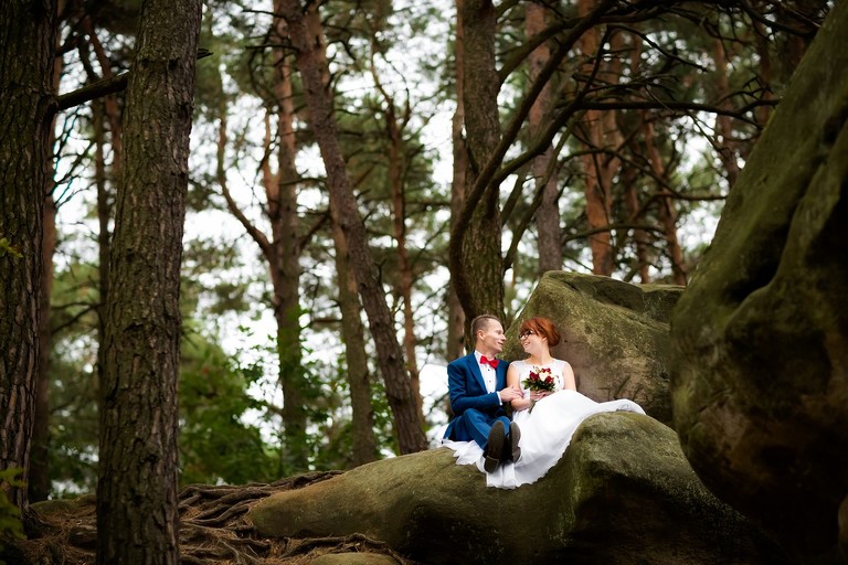 fotografia slubna malopolska, zdjecia slubne bielsko, , fotograf slubny krynica, zdjecia slubne krynica, zdjecia slubne katowice, dwoch fotografow na slub, fotografia slubna krakow, zdjecia slubne krynica, sesja slubna w skamienialym miescie, plener slubny skamieniale miasto