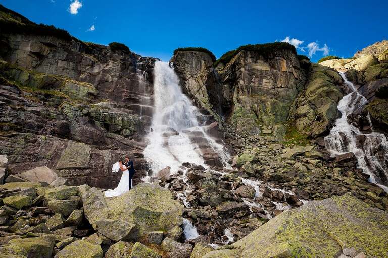 plener slubny w Tatrach, sesja ślubna Tatry slowackie, fotografia ślubna Tatry, tatrzanski plener slubny, sesja slubna tatry, plener slubny tatry slowackie, fotografia ślubna slask, zdjecia slubne slask, fotografia slubna bielsko, zdjecia slubne bielsko, fotografia slubna zywiec, zdjecia slubne zywiec, piekna sesja slubna, najladniejsze sesje slubne, fotograf ślubny Kraków, fotografowie ślubni, fotograf małopolska, dwóch fotografów na ślub, Anna i Jacek Bieniek; zdjęcia ślubne śląsk, www.magiaobrazu.com,