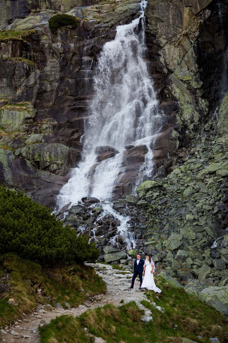 plener slubny w Tatrach, sesja ślubna Tatry slowackie, fotografia ślubna Tatry, tatrzanski plener slubny, sesja slubna tatry, plener slubny tatry slowackie, fotografia ślubna slask, zdjecia slubne slask, fotografia slubna bielsko, zdjecia slubne bielsko, fotografia slubna zywiec, zdjecia slubne zywiec, piekna sesja slubna, najladniejsze sesje slubne, fotograf ślubny Kraków, fotografowie ślubni, fotograf małopolska, dwóch fotografów na ślub, Anna i Jacek Bieniek; zdjęcia ślubne śląsk, www.magiaobrazu.com,