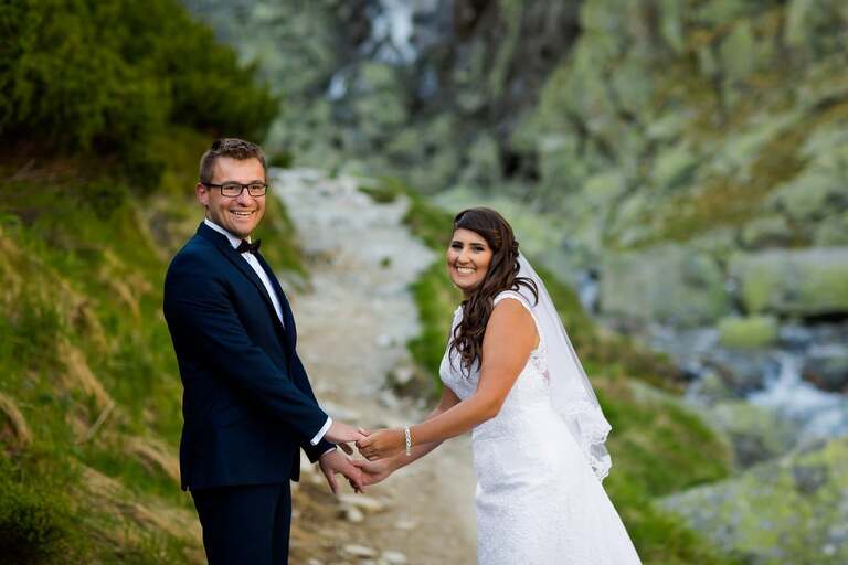 plener slubny w Tatrach, sesja ślubna Tatry slowackie, fotografia ślubna Tatry, tatrzanski plener slubny, sesja slubna tatry, plener slubny tatry slowackie, fotografia ślubna slask, zdjecia slubne slask, fotografia slubna bielsko, zdjecia slubne bielsko, fotografia slubna zywiec, zdjecia slubne zywiec, piekna sesja slubna, najladniejsze sesje slubne, fotograf ślubny Kraków, fotografowie ślubni, fotograf małopolska, dwóch fotografów na ślub, Anna i Jacek Bieniek; zdjęcia ślubne śląsk, www.magiaobrazu.com,