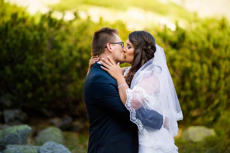 plener slubny w Tatrach, sesja ślubna Tatry slowackie, fotografia ślubna Tatry, tatrzanski plener slubny, sesja slubna tatry, plener slubny tatry slowackie, fotografia ślubna slask, zdjecia slubne slask, fotografia slubna bielsko, zdjecia slubne bielsko, fotografia slubna zywiec, zdjecia slubne zywiec, piekna sesja slubna, najladniejsze sesje slubne, fotograf ślubny Kraków, fotografowie ślubni, fotograf małopolska, dwóch fotografów na ślub, Anna i Jacek Bieniek; zdjęcia ślubne śląsk, www.magiaobrazu.com,