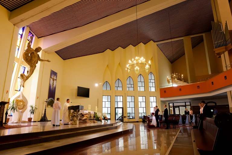 fotografia slubna slask, slub w kościele swietej Barbary w Czechowicach, sesja slubna w lesie, plener slubny w lesie, fotografia slubna katowice, zdjecia slubne katowice, fotograf slubny katowice, zdjecia slubne bielsko, fotograf slubny bielsko, zdjecia slubne slask, dwoch fotografow na slub, fotografia slubna krakow,