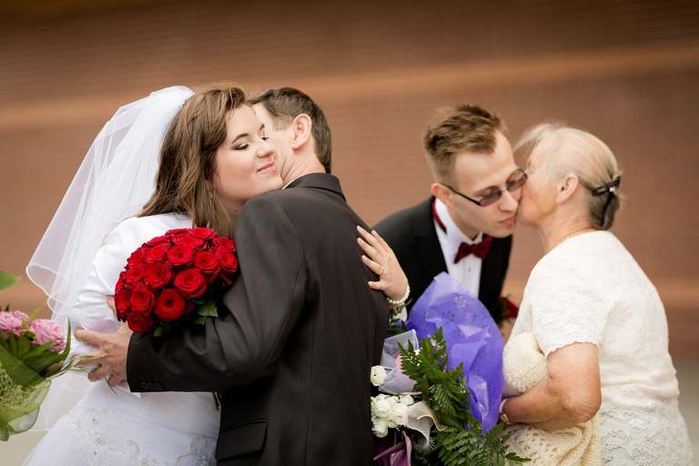 fotografia slubna slask, slub w kościele swietej Barbary w Czechowicach, sesja slubna w lesie, plener slubny w lesie, fotografia slubna katowice, zdjecia slubne katowice, fotograf slubny katowice, zdjecia slubne bielsko, fotograf slubny bielsko, zdjecia slubne slask, dwoch fotografow na slub, fotografia slubna krakow,