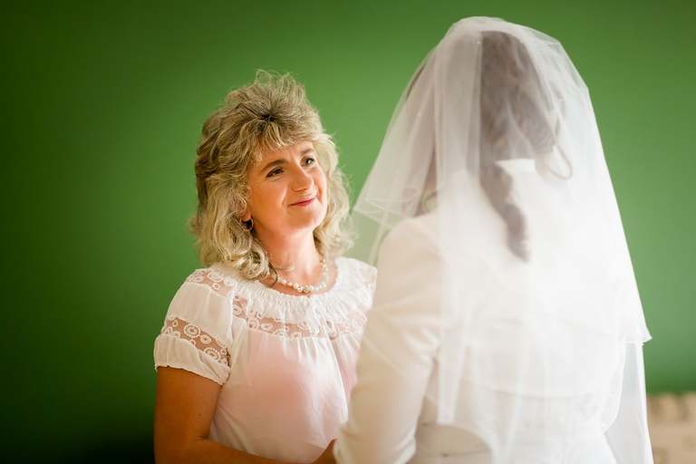 fotografia slubna slask, slub w kościele swietej Barbary w Czechowicach, sesja slubna w lesie, plener slubny w lesie, fotografia slubna katowice, zdjecia slubne katowice, fotograf slubny katowice, zdjecia slubne bielsko, fotograf slubny bielsko, zdjecia slubne slask, dwoch fotografow na slub, fotografia slubna krakow,