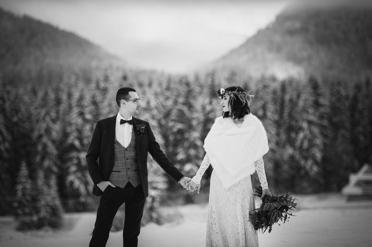 fotografia slubna zakopane, fotograf weselny zakopane, slub w zakopanem, slub w zakopanym, zdjecia slubne malopolska, plenerowy slub w tatrach, slub pod tatrami, zimowy slub tatry, zimowy slub w tatrach, plener slubny w tatrach, sesja slubna tatry, fotografia slubna Tatry, tatrzanski plener slubny, sesja slubna tatry, plener slubny tatry, fotografia slubna malopolska, fotograf na slub zakopane, zdjecia slubne zakopane, fotografia slubna slask, zdjecia slubne krakow, fotografia slubna krakow, zdjecia slubne slask, fotograf slubny Krakow, fotografowie slubni, dwoch fotografow na slub, Anna i Jacek Bieniek,www.magiaobrazu.com,