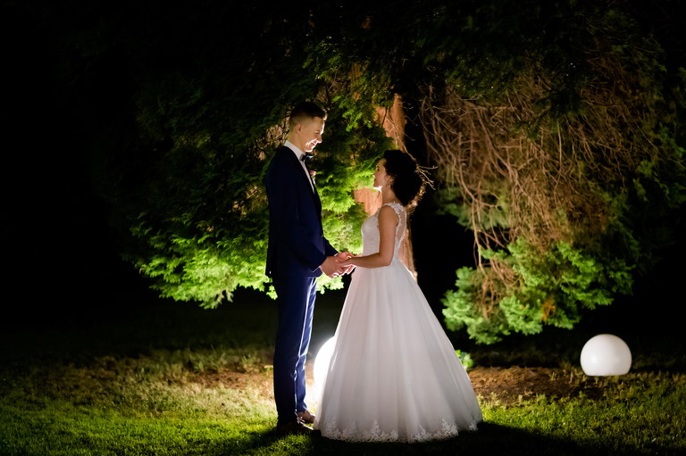 fotografia slubna czechowice, zdjecia slubne czechowice, fotograf slubny slask, slub w kosciele chrystusa odkupiciela w czechowicach, wesele dworek cynkownia w czechowicach, wesele w cynkowni czechowice, dworek stara cynkownia, fotografia slubna katowice, zdjecia slubne katowice, zdjecia slubne zywiec, fotografia slubna, zdjecia slubne bielsko, fotograf slubny bielsko, fotograf slubny cieszyn, fotografia slubna cieszyn, www.magiaobrazu.com, zdjecia slubne bielsko, fotografia slubna slask, zdjecia slubne zywiec, zdjecia slubne cieszyn, dwoch fotografow na slub, zdjecia slubne slask,