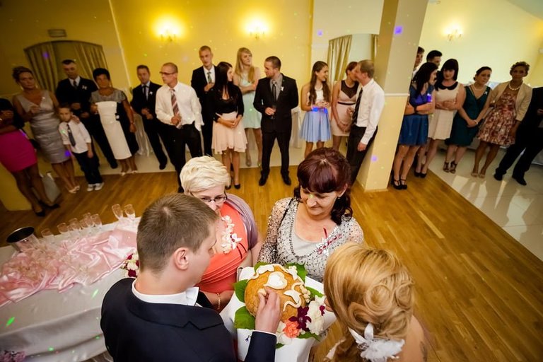 Anna i Jacek Bieniek; fotograf slubny slask; dwoje fotografow na slub; fotografowie slubni slask; fotograf slubny bielsko; fotografia slubna bielsko, reportaz slubny, www.magiaobrazu.com, zdjecia slubne, fotoreportaz slubny; fotograf pszczyna; zdjecia slubne bielsko, dom weselny bartek, wesele w bartku bielsko,