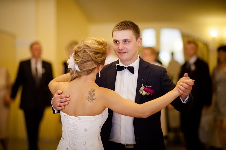 Anna i Jacek Bieniek; fotograf slubny slask; dwoje fotografow na slub; fotografowie slubni slask; fotograf slubny bielsko; fotografia slubna bielsko, reportaz slubny, www.magiaobrazu.com, zdjecia slubne, fotoreportaz slubny; fotograf pszczyna; zdjecia slubne bielsko, dom weselny bartek, wesele w bartku bielsko,