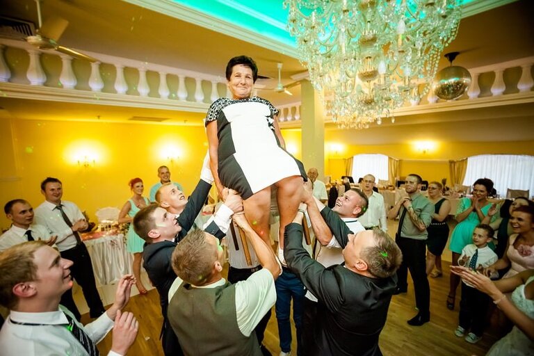 Anna i Jacek Bieniek; fotograf slubny slask; dwoje fotografow na slub; fotografowie slubni slask; fotograf slubny bielsko; fotografia slubna bielsko, reportaz slubny, www.magiaobrazu.com, zdjecia slubne, fotoreportaz slubny; fotograf pszczyna; zdjecia slubne bielsko, dom weselny bartek, wesele w bartku bielsko,