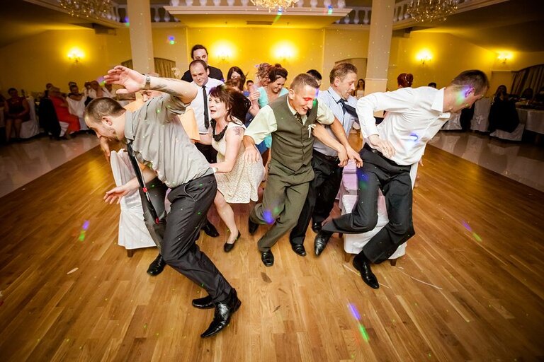 Anna i Jacek Bieniek; fotograf slubny slask; dwoje fotografow na slub; fotografowie slubni slask; fotograf slubny bielsko; fotografia slubna bielsko, reportaz slubny, www.magiaobrazu.com, zdjecia slubne, fotoreportaz slubny; fotograf pszczyna; zdjecia slubne bielsko, dom weselny bartek, wesele w bartku bielsko,