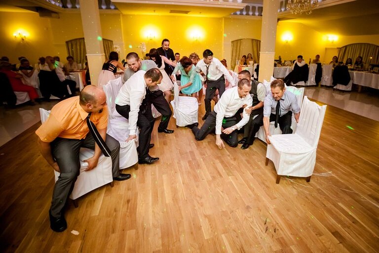 Anna i Jacek Bieniek; fotograf slubny slask; dwoje fotografow na slub; fotografowie slubni slask; fotograf slubny bielsko; fotografia slubna bielsko, reportaz slubny, www.magiaobrazu.com, zdjecia slubne, fotoreportaz slubny; fotograf pszczyna; zdjecia slubne bielsko, dom weselny bartek, wesele w bartku bielsko,