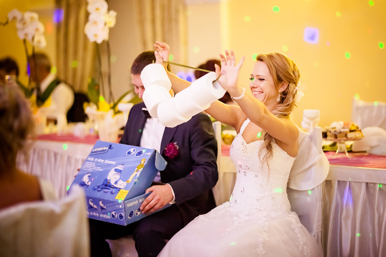 Anna i Jacek Bieniek; fotograf slubny slask; dwoje fotografow na slub; fotografowie slubni slask; fotograf slubny bielsko; fotografia slubna bielsko, reportaz slubny, www.magiaobrazu.com, zdjecia slubne, fotoreportaz slubny; fotograf pszczyna; zdjecia slubne bielsko, dom weselny bartek, wesele w bartku bielsko,