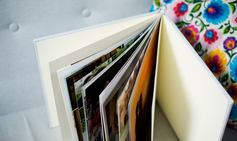 fotoksiazka, fotoalbum slubny, ksiazka slubna, piekna pamiatka ze slubu, fotografia slubna, fotoksiazki slubne fotograf, ksiazka slubna fotografia, zdjecia ze slubu w albumie,