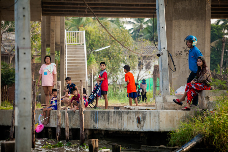 fotografie z podrozy, zdjecia z podrozy, zdjecia z tajlandii, fotografie z tajlandii, fotografia podroznicza, www.magiaobrazu.com, tajlandia, bangkok, koh phangan, koh samui, hua hin, zdjecia koh phangan, zdjecia koh samui, fotografie z hua hin, zdjecia z wakacji, zdjecia z azji, fotografie z azji, podroz po azji, Khlongi w Bangkoku