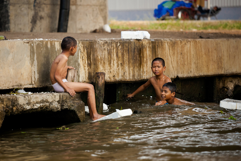 fotografie z podrozy, zdjecia z podrozy, zdjecia z tajlandii, fotografie z tajlandii, fotografia podroznicza, www.magiaobrazu.com, tajlandia, bangkok, koh phangan, koh samui, hua hin, zdjecia koh phangan, zdjecia koh samui, fotografie z hua hin, zdjecia z wakacji, zdjecia z azji, fotografie z azji, podroz po azji, Khlongi w Bangkoku
