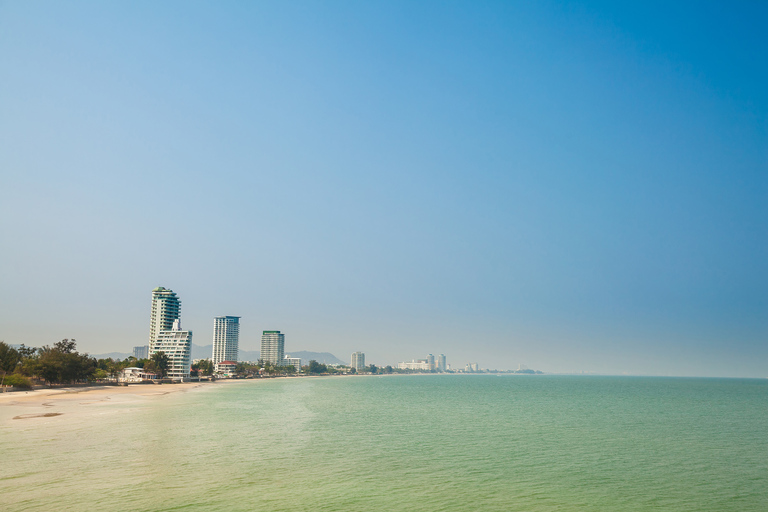 fotografie z podrozy, zdjecia z podrozy, zdjecia z tajlandii, fotografie z tajlandii, fotografia podroznicza, www.magiaobrazu.com, tajlandia, bangkok, koh phangan, koh samui, hua hin, zdjecia koh phangan, zdjecia koh samui, fotografie z hua hin, zdjecia z wakacji, zdjecia z azji, fotografie z azji, podroz po azji, monkey temple w hua hin, plaza hua hin