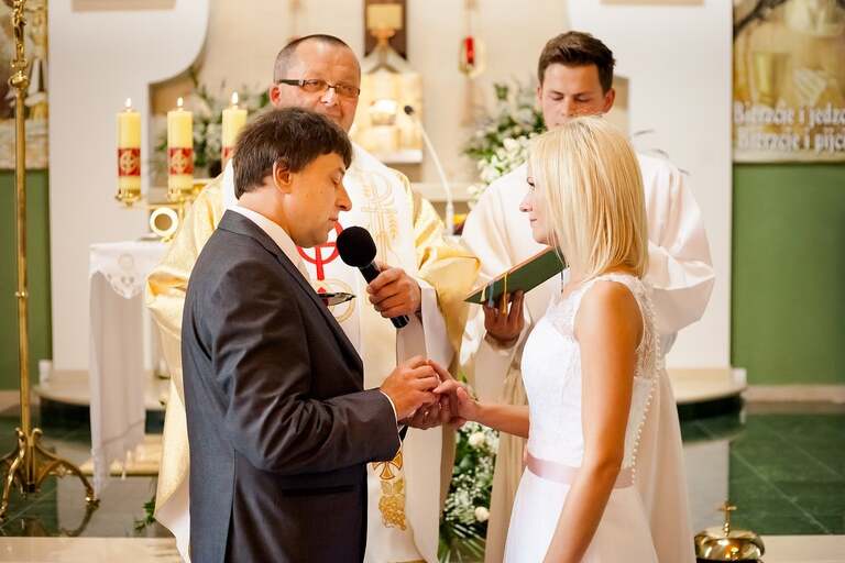 fotografia slubna slask, zdjecia slubne bielsko, fotograf slubny bielsko, zdjecia slubne slask, wesele w dworku eureka w czechowicach, dworek eureka czechowice, slub w kosciele sw stanislawa w czechowicach, zdjecia slubne katowice, dwoch fotografow na slub, fotografia slubna krakow,