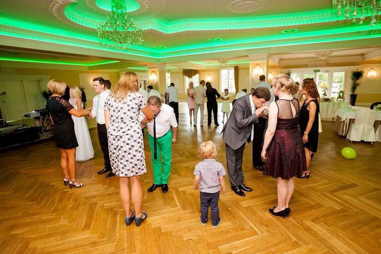 fotografia slubna slask, zdjecia slubne bielsko, fotograf slubny bielsko, zdjecia slubne slask, wesele w dworku eureka w czechowicach, dworek eureka czechowice, slub w kosciele sw stanislawa w czechowicach, zdjecia slubne katowice, dwoch fotografow na slub, fotografia slubna krakow,