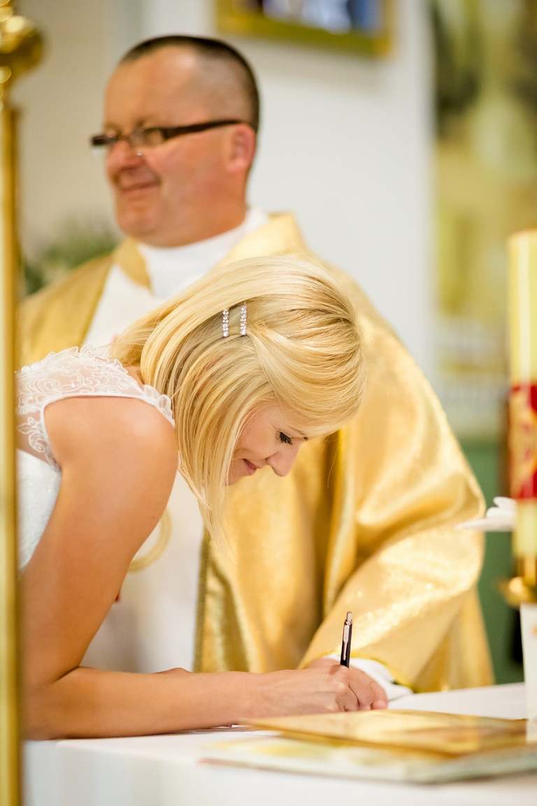 fotografia slubna slask, zdjecia slubne bielsko, fotograf slubny bielsko, zdjecia slubne slask, wesele w dworku eureka w czechowicach, dworek eureka czechowice, slub w kosciele sw stanislawa w czechowicach, zdjecia slubne katowice, dwoch fotografow na slub, fotografia slubna krakow,