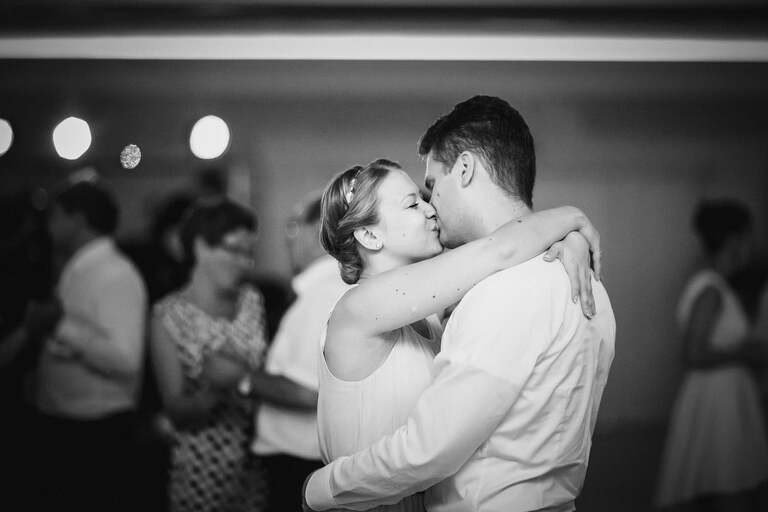 fotografia slubna slask, zdjecia slubne bielsko, fotograf slubny bielsko, zdjecia slubne slask, wesele w dworku eureka w czechowicach, dworek eureka czechowice, slub w kosciele sw stanislawa w czechowicach, zdjecia slubne katowice, dwoch fotografow na slub, fotografia slubna krakow,