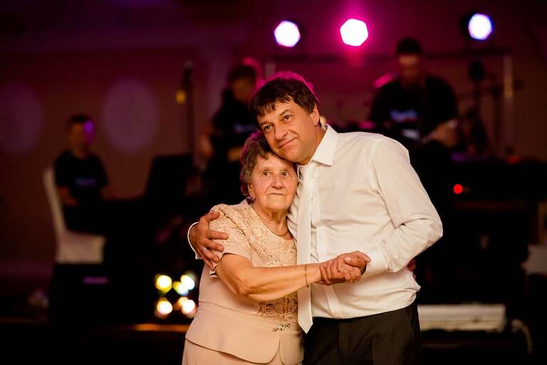 fotografia slubna slask, zdjecia slubne bielsko, fotograf slubny bielsko, zdjecia slubne slask, wesele w dworku eureka w czechowicach, dworek eureka czechowice, slub w kosciele sw stanislawa w czechowicach, zdjecia slubne katowice, dwoch fotografow na slub, fotografia slubna krakow,