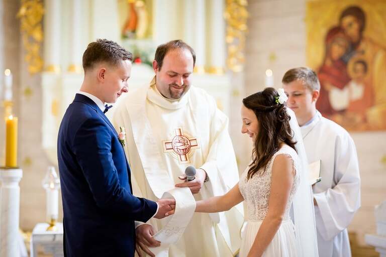 fotografia slubna opolskie, fotografia slubna opole, zdjecia slubne opole, fotograf slubny tychy, zdjecia slubne slask, fotografia slubna slask, slub w kosciele sw anny w czarnowasach, wesele w turawie, wesele w hotelu zaciesze turawa, hotel zacisze, fotograf slubny bielsko, zdjecia slubne katowice, dwoch fotografow na slub, fotografia slubna krakow, fotograf slubny katowice, magia obrazu, fotograf slubny slask, najlepszy fotograf na slub,