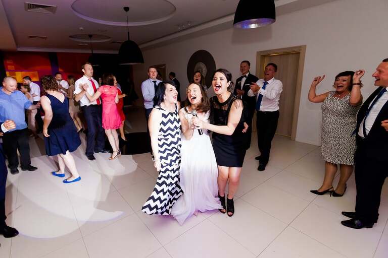 fotografia slubna opolskie, fotografia slubna opole, zdjecia slubne opole, fotograf slubny tychy, zdjecia slubne slask, fotografia slubna slask, slub w kosciele sw anny w czarnowasach, wesele w turawie, wesele w hotelu zaciesze turawa, hotel zacisze, fotograf slubny bielsko, zdjecia slubne katowice, dwoch fotografow na slub, fotografia slubna krakow, fotograf slubny katowice, magia obrazu, fotograf slubny slask, najlepszy fotograf na slub,