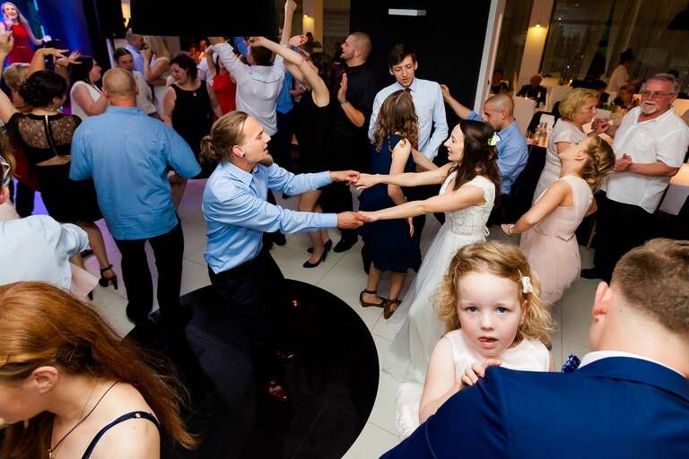 fotografia slubna opolskie, fotografia slubna opole, zdjecia slubne opole, fotograf slubny tychy, zdjecia slubne slask, fotografia slubna slask, slub w kosciele sw anny w czarnowasach, wesele w turawie, wesele w hotelu zaciesze turawa, hotel zacisze, fotograf slubny bielsko, zdjecia slubne katowice, dwoch fotografow na slub, fotografia slubna krakow, fotograf slubny katowice, magia obrazu, fotograf slubny slask, najlepszy fotograf na slub,