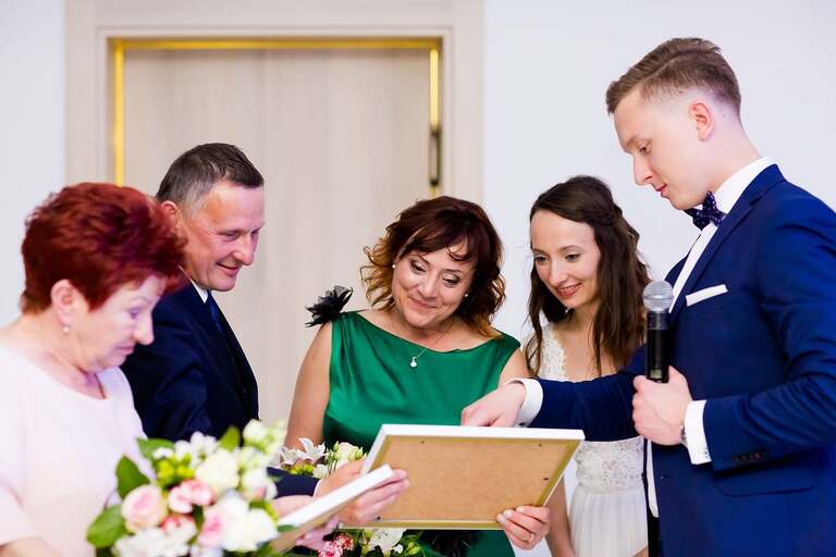 fotografia slubna opolskie, fotografia slubna opole, zdjecia slubne opole, fotograf slubny tychy, zdjecia slubne slask, fotografia slubna slask, slub w kosciele sw anny w czarnowasach, wesele w turawie, wesele w hotelu zaciesze turawa, hotel zacisze, fotograf slubny bielsko, zdjecia slubne katowice, dwoch fotografow na slub, fotografia slubna krakow, fotograf slubny katowice, magia obrazu, fotograf slubny slask, najlepszy fotograf na slub,