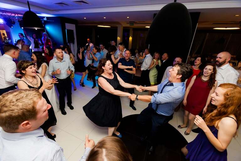 fotografia slubna opolskie, fotografia slubna opole, zdjecia slubne opole, fotograf slubny tychy, zdjecia slubne slask, fotografia slubna slask, slub w kosciele sw anny w czarnowasach, wesele w turawie, wesele w hotelu zaciesze turawa, hotel zacisze, fotograf slubny bielsko, zdjecia slubne katowice, dwoch fotografow na slub, fotografia slubna krakow, fotograf slubny katowice, magia obrazu, fotograf slubny slask, najlepszy fotograf na slub,