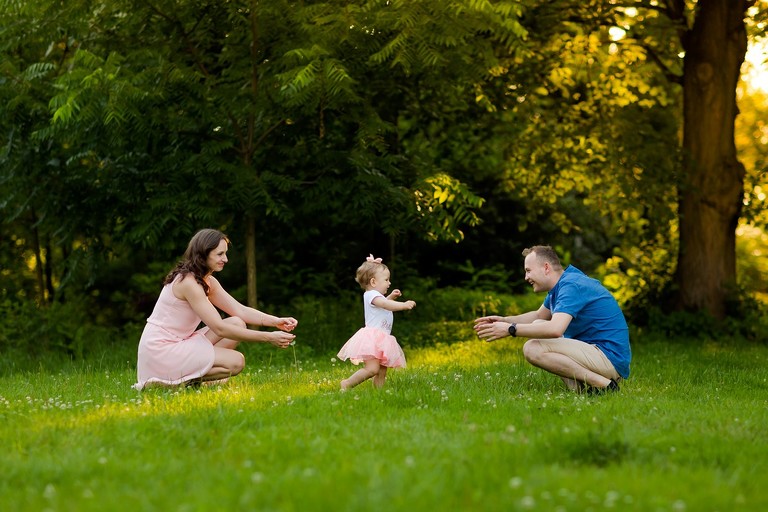 lifestylowa sesja rodzinna pszczyna, lifestylowe sesje rodzinne pszczyna, wiosenna sesja rodzinna, sesje dzieciece pszczyna, zdjecia dzieciece pszczyna, fotografia noworodkowa pszczyna, sesja rodzinna bielsko, fotografia rodzinna slask, zdjecia portretowe pszczyna, sesja portretowa bielsko, zdjecia w plenerze bielsko, rodzina w plenerze slask, fotografia dziecieca bielsko, zdjecia dzieci bielsko, fotografia rodzinna bielsko-biala, fotografia rodzinna slask, zdjecia ludzi slask, zdjecia dla rodzin, fotograf fotograf rodzinny slask, , fotograf czechowice, fotografia bielsko, zdjecia slask, www.magiaobrazu.com,