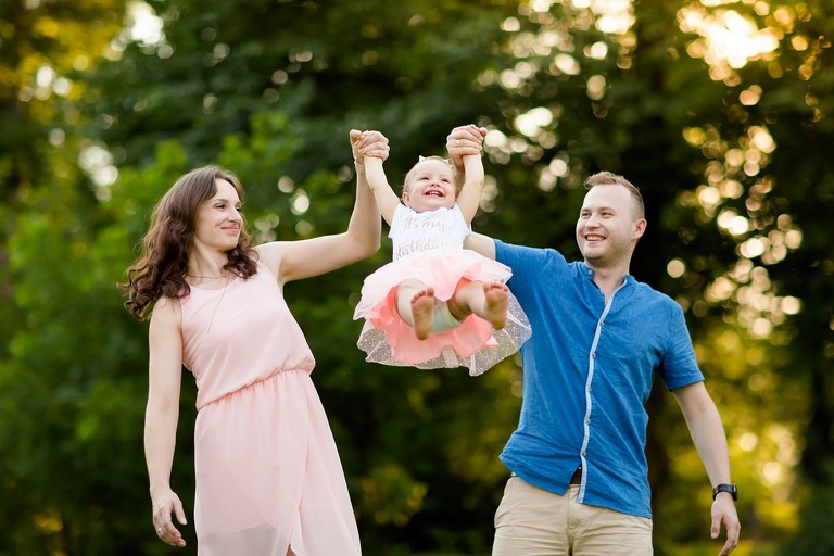 lifestylowa sesja rodzinna pszczyna, lifestylowe sesje rodzinne pszczyna, wiosenna sesja rodzinna, sesje dzieciece pszczyna, zdjecia dzieciece pszczyna, fotografia noworodkowa pszczyna, sesja rodzinna bielsko, fotografia rodzinna slask, zdjecia portretowe pszczyna, sesja portretowa bielsko, zdjecia w plenerze bielsko, rodzina w plenerze slask, fotografia dziecieca bielsko, zdjecia dzieci bielsko, fotografia rodzinna bielsko-biala, fotografia rodzinna slask, zdjecia ludzi slask, zdjecia dla rodzin, fotograf fotograf rodzinny slask, , fotograf czechowice, fotografia bielsko, zdjecia slask, www.magiaobrazu.com,