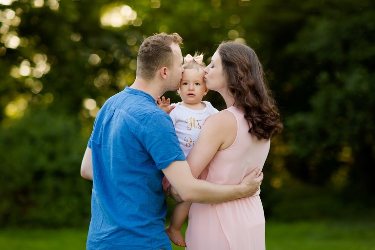 lifestylowa sesja rodzinna pszczyna, lifestylowe sesje rodzinne pszczyna, wiosenna sesja rodzinna, sesje dzieciece pszczyna, zdjecia dzieciece pszczyna, fotografia noworodkowa pszczyna, sesja rodzinna bielsko, fotografia rodzinna slask, zdjecia portretowe pszczyna, sesja portretowa bielsko, zdjecia w plenerze bielsko, rodzina w plenerze slask, fotografia dziecieca bielsko, zdjecia dzieci bielsko, fotografia rodzinna bielsko-biala, fotografia rodzinna slask, zdjecia ludzi slask, zdjecia dla rodzin, fotograf fotograf rodzinny slask, , fotograf czechowice, fotografia bielsko, zdjecia slask, www.magiaobrazu.com,