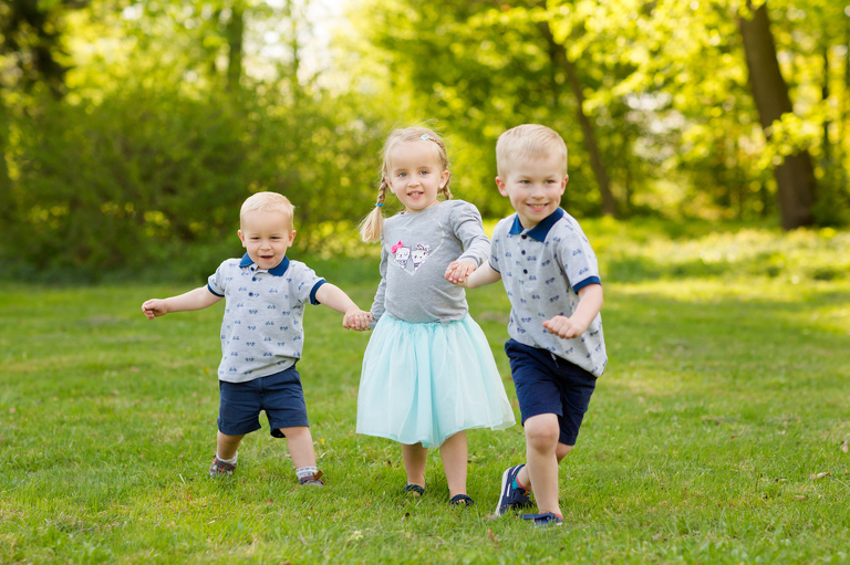 lifestylowa sesja rodzinna pszczyna, lifestylowe sesje rodzinne pszczyna, wiosenna sesja rodzinna, sesje dzieciece pszczyna, zdjecia dzieciece pszczyna, fotografia noworodkowa pszczyna, sesja rodzinna bielsko, fotografia rodzinna slask, zdjecia portretowe pszczyna, sesja portretowa bielsko, zdjecia w plenerze bielsko, rodzina w plenerze slask, fotografia dziecieca bielsko, zdjecia dzieci bielsko, fotografia rodzinna bielsko-biala, fotografia rodzinna slask, zdjecia ludzi slask, zdjecia dla rodzin, fotograf fotograf rodzinny slask, , fotograf czechowice, fotografia bielsko, zdjecia slask, www.magiaobrazu.com,