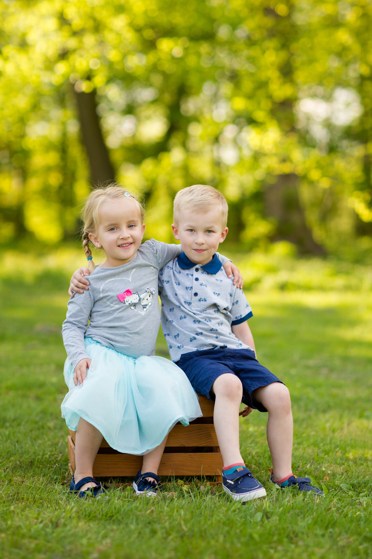 lifestylowa sesja rodzinna pszczyna, lifestylowe sesje rodzinne pszczyna, wiosenna sesja rodzinna, sesje dzieciece pszczyna, zdjecia dzieciece pszczyna, fotografia noworodkowa pszczyna, sesja rodzinna bielsko, fotografia rodzinna slask, zdjecia portretowe pszczyna, sesja portretowa bielsko, zdjecia w plenerze bielsko, rodzina w plenerze slask, fotografia dziecieca bielsko, zdjecia dzieci bielsko, fotografia rodzinna bielsko-biala, fotografia rodzinna slask, zdjecia ludzi slask, zdjecia dla rodzin, fotograf fotograf rodzinny slask, , fotograf czechowice, fotografia bielsko, zdjecia slask, www.magiaobrazu.com,