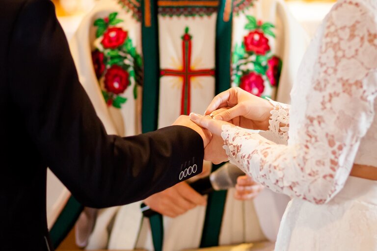 www.magiaobrazu.com, plener slubny w Tatrach, sesja ślubna tatrzanskie doliny; slub w koscielisku, karczma szymaszkowa zakopane, wesele w karczmie szymaszkowa zakopane; fotografia ślubna Tatry, tatrzanski plener slubny, sesja slubna w gorach, plener slubny w gorach, fotografia ślubna, fotograf ślubny Kraków, fotografowie ślubni, fotograf małopolska,dwóch fotografów na ślub; Anna i Jacek Bieniek; zdjęcia ślubne śląsk; sesja slubna na polanie