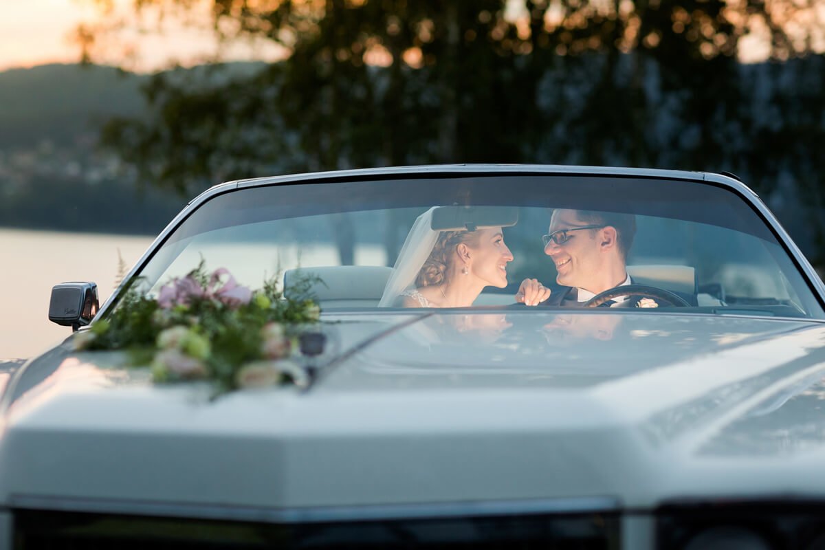 wesele laguna zywiec, wesele w lagunie w zywcu, slub na jasnej gorce w slemieniu, slub jasna gorka slemien, fotograf na slub zywiec, slub polsko-francuski, sesja slubna z samochodem, cadillac na slub, zdjecia slubne zywiec, fotografia slubna zywiec, zdjecia slubne slask, fotograf slubny slask, fotograf na wesele slask, fotograf slubny zywiec, fotografia slubna slask, fotograf slubny katowice, zdjecia slubne bielsko, fotografia slubna bielsko, dwoch fotografow na slub, fotografia slubna krakow, fotograf na slub krakow, zdjecia slubne krakow,