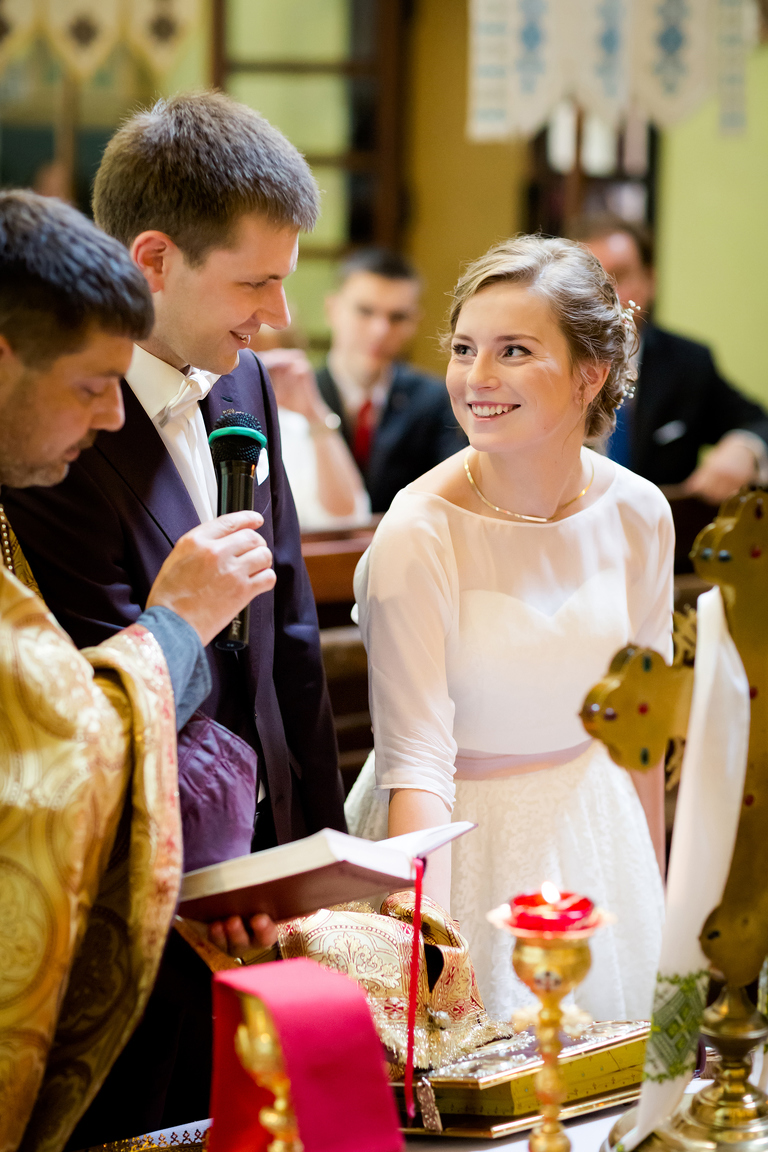 fotografia slubna, fotografia slubna krakow, zdjecia slubne krakow, fotograf slubny krakow, fotograf na wesele krakow, slub w cerkwi Podwyzszenia Krzyza w Krakowie, slub cerkiewny, wesele na kopcu kosciuszki, wesele kopiec kosciuszki, wesele w salach muzealnych kopca kosciuszki, slub polsko-ukrainski, garbus na slub krakow, zdjecia slubne bielsko, fotograf slubny bielsko, www.magiaobrazu.com, zdjecia slubne bielsko, fotografia slubna slask, fotograf cieszyn, zdjecia slubne cieszyn