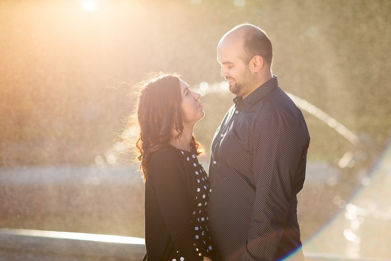 sesja narzeczenska w parku, plener narzeczenski w parku, sesja narzeczenska w swierklancu, sesje narzeczenskie slask, zdjecia narzeczenskie slask, wesole sesje narzeczenskie, proszki holi na sesji, holi na plenerze, sesja narzeczenska katowice, sesja zareczynowa slask, zdjecia zareczynowe slask, www.magiaobrazu.com, fotografia slubna Ĺ›lÄ…sk, fotograf slubny krakow, zdjecia przedslubne slask, fotografia slubna slask, romantyczna sesja narzeczenska, engagement session, prewedding photosession,