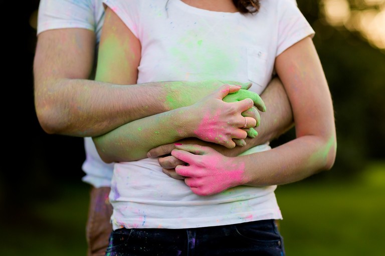 sesja narzeczenska w parku, plener narzeczenski w parku, sesja narzeczenska w swierklancu, sesje narzeczenskie slask, zdjecia narzeczenskie slask, wesole sesje narzeczenskie, proszki holi na sesji, holi na plenerze, sesja narzeczenska katowice, sesja zareczynowa slask, zdjecia zareczynowe slask, www.magiaobrazu.com, fotografia slubna Ĺ›lÄ…sk, fotograf slubny krakow, zdjecia przedslubne slask, fotografia slubna slask, romantyczna sesja narzeczenska, engagement session, prewedding photosession,