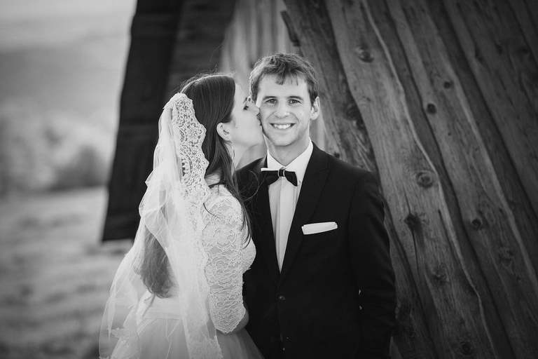 sesja slubna w gorach, plener slubny w gorach, sesje slubne w gorach, plener slubny w beskidach, sesja slubna w beskidach, romantyczna sesja o zachodzie slonca, plener o zachodzie slonca, zdjecia slubne w gorach, wedding photography, fotograf malopolska, fotograf plener krakow, dobry fotograf, zdjecia slubne bielsko, fotografia slubna bielsko, fotograf slubny bielsko, zdjecia slubne zywiec, fotografia slubna zywiec, fotograf slubny zywiec, zdjecia slubne slask, fotografia slubna slask, fotograf slubny slask, www.magiaobrazu.com, sesja zdjeciowa slub, magiaobrazu.com,