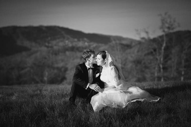 sesja slubna w gorach, plener slubny w gorach, sesje slubne w gorach, plener slubny w beskidach, sesja slubna w beskidach, romantyczna sesja o zachodzie slonca, plener o zachodzie slonca, zdjecia slubne w gorach, wedding photography, fotograf malopolska, fotograf plener krakow, dobry fotograf, zdjecia slubne bielsko, fotografia slubna bielsko, fotograf slubny bielsko, zdjecia slubne zywiec, fotografia slubna zywiec, fotograf slubny zywiec, zdjecia slubne slask, fotografia slubna slask, fotograf slubny slask, www.magiaobrazu.com, sesja zdjeciowa slub, magiaobrazu.com,