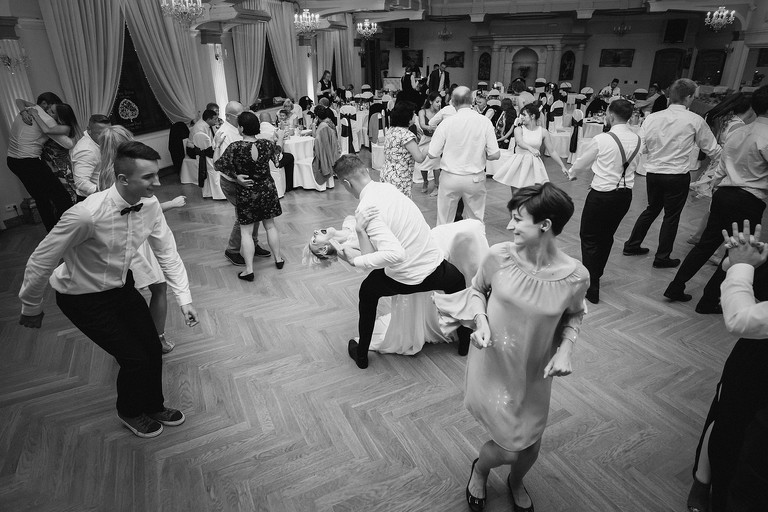 fotografia slubna bielsko, fotograf slubny slask, zdjecia slubne slask, zdjecia slubne bielsko, fotograf slubny slask, slub bazylice w piekarach, bazylika w piekarach, wesele u ostrowskich, sala weselna u ostrowskich siemianowice, fotografia slubna katowice, najlepszy fotograf slubny slask, zdjecia slubne katowice, zdjecia slubne zywiec, fotografia slubna, zdjecia slubne bielsko, fotograf slubny bielsko, fotografia slubna cieszyn, www.magiaobrazu.com, zdjecia slubne czechowice, fotografia slubna slask, zdjecia slubne zywiec, zdjecia slubne cieszyn, dwoch fotografow na slub,