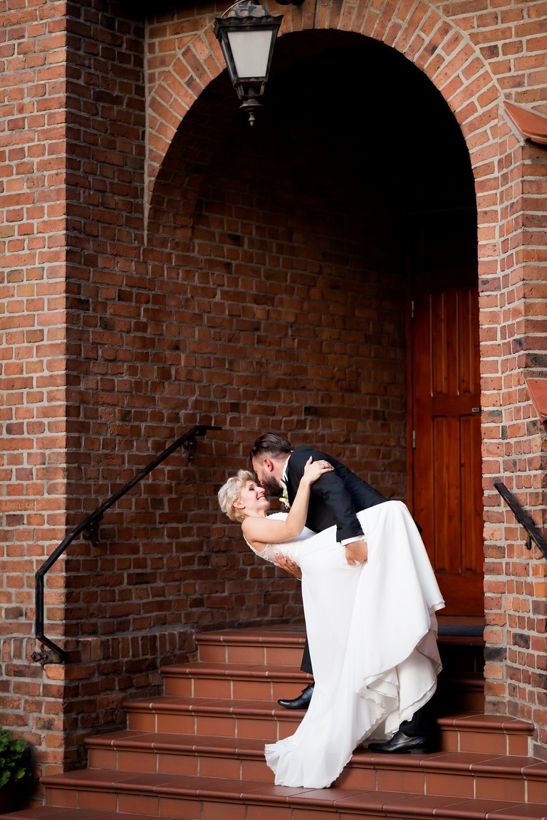 fotografia slubna bielsko, fotograf slubny slask, zdjecia slubne slask, zdjecia slubne bielsko, fotograf slubny slask, slub bazylice w piekarach, bazylika w piekarach, wesele u ostrowskich, sala weselna u ostrowskich siemianowice, fotografia slubna katowice, najlepszy fotograf slubny slask, zdjecia slubne katowice, zdjecia slubne zywiec, fotografia slubna, zdjecia slubne bielsko, fotograf slubny bielsko, fotografia slubna cieszyn, www.magiaobrazu.com, zdjecia slubne czechowice, fotografia slubna slask, zdjecia slubne zywiec, zdjecia slubne cieszyn, dwoch fotografow na slub,