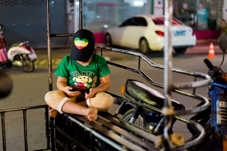 co zobaczyc w tajlandii, najlepsze miejsca w tajlandii, co odwiedzic w tajlandii, wakacje w tajlandii, tajlandia najlepsze miejsca, fotografie z podrozy, zdjecia z podrozy, zdjecia z tajlandii, Bangkok, koh kradan, koh mook, koh poda, lanta, trang, koh kret, fotografie z tajlandii, fotografia podroznicza, travel photography, travel photos, asia photos, thailand, thai photos, thailand photography, thailand travel, thai travel, best places in thailand, www.magiaobrazu.com, tajlandia, zdjecia z wakacji, zdjecia z azji, fotografie z azji, podroz po azji