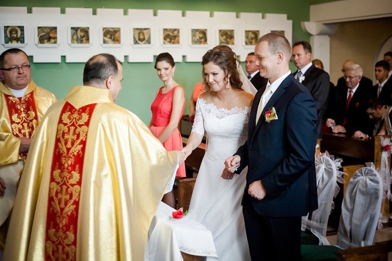 Anna i Jacek Bieniek; fotograf slubny slask; dwoje fotografow na slub; fotografowie slubni slask; fotograf slubny bielsko; fotografia slubna, reportaz slubny, www.magiaobrazu.com, zdjecia slubne, fotoreportaz slubny; fotograf pszczyna; zdjecia slubne bielsko; osp bestwina