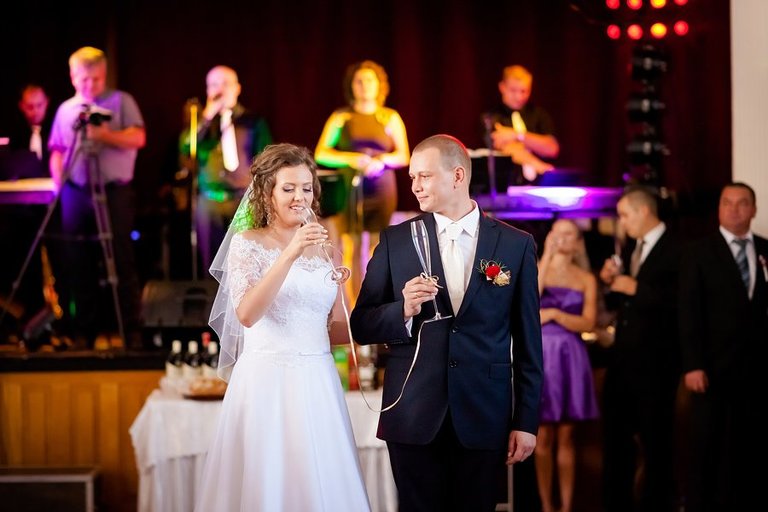 Anna i Jacek Bieniek; fotograf slubny slask; dwoje fotografow na slub; fotografowie slubni slask; fotograf slubny bielsko; fotografia slubna, reportaz slubny, www.magiaobrazu.com, zdjecia slubne, fotoreportaz slubny; fotograf pszczyna; zdjecia slubne bielsko; osp bestwina