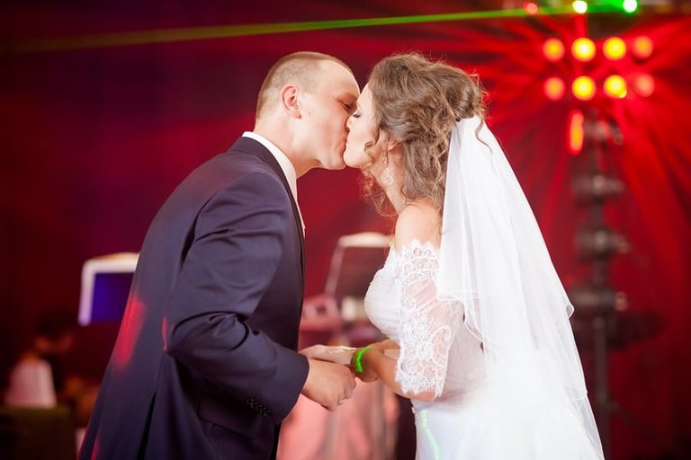 Anna i Jacek Bieniek; fotograf slubny slask; dwoje fotografow na slub; fotografowie slubni slask; fotograf slubny bielsko; fotografia slubna, reportaz slubny, www.magiaobrazu.com, zdjecia slubne, fotoreportaz slubny; fotograf pszczyna; zdjecia slubne bielsko; osp bestwina