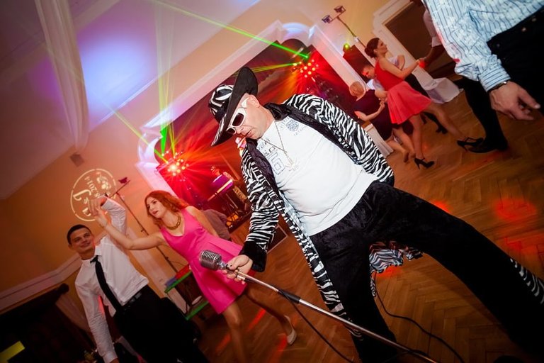 Anna i Jacek Bieniek; fotograf slubny slask; dwoje fotografow na slub; fotografowie slubni slask; fotograf slubny bielsko; fotografia slubna, reportaz slubny, www.magiaobrazu.com, zdjecia slubne, fotoreportaz slubny; fotograf pszczyna; zdjecia slubne bielsko; osp bestwina